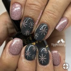 Winter Nails Gel, Ten Nails, Manicure Gel, Her Nails, Christmas Nails Acrylic, Winter Nail Designs, Xmas Nails, Dipped Nails