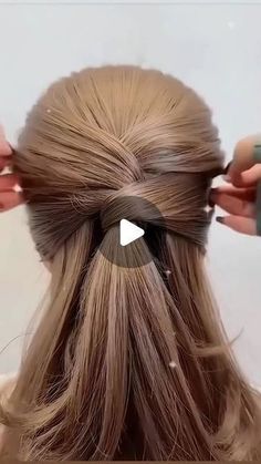 Shoulder Length Hair Wedding Styles, Ponytail Trick, Down Hairstyles For Long Hair, Braid Videos, Prom Hairstyles For Short Hair, Hair Upstyles, Easy Hair Updos, Shoulder Hair, Funny School