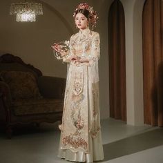 Champagne Bridal Dress Xiuhe Wedding Dress Cheongsam Chinese Style Slim Set | eBay Spring Wedding Embroidered Floor-length Dress, Traditional Floor-length Wedding Evening Dress, Embroidered Floor-length Evening Dress For Wedding, Floor-length Embroidered Wedding Dress, Floor-length Wedding Dress For Ceremony, Long Sleeve Gown For Wedding, Embroidered Evening Dress For Wedding, Long Sleeve Dresses For Spring Ceremony, Floor-length Dress For Spring Ceremonies