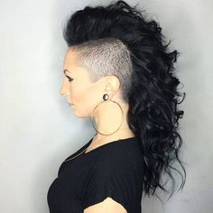 Chic & Luxurious Pixie Cuts for Bold Women Womens Mohawk, Long Hair Mohawk, Curly Mohawk Hairstyles, Long Mohawk, Mohawk Hairstyles For Women, Braided Mohawk Hairstyles, Mohawk Haircut, Curly Mohawk