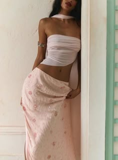 Mode Hippie, Floral Midi Skirt, Maxi Skirts, Instagram Foto, Fashion Killa, Pretty Dresses, Aesthetic Clothes