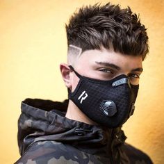 Crop fade for teenage boys #menshair #menshairtrends #menshairstyletrrends #menshaircuts #menshairstyles #fringehaircutsformen #fringehairstylesformen #mensfringe #mensbangs #crophaircut #texturedcrop #cropfade #teenboyhair #youngmenhair #fade #thickhairmen Mens Modern Hairstyles, Easy Trendy Hairstyles, Top Hairstyles For Men, Hair Cut Guide, Edgars Haircut, Mens Haircuts Short Hair, Low Fade Haircut, Crop Hair