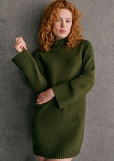 Kleid Paulie - Perfektes Grün - Yak - Sézane Fashion French, True Autumn, 2024 Outfits, Dark Taupe, Fall Winter Collection, French Brands, Knitted Dress, Wool Dress, Winter 2024