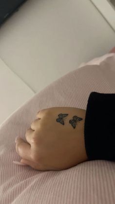 Arm And Wrist Tattoo, Simple Butterfly Hand Tattoo, Small Tattoos Hands Women, Hand Tats For Women Butterfly, Small Hand Tats For Women, Hand Tats Women, Hand Tattoos For Women Butterfly, Small Butterfly Hand Tattoo, Tattoo Ideas Hand Women