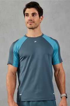 The O2 Tee FL2 green male Activewear >> Mens >> Top >> Short-Sleeve Tees Vent Mesh regular Training 4-Way Stretch/Anti-Stink/Breathable/Moisture-Wicking/Reflective/Sweat Wicking/Ultra-Lightweight Mens Top, Mens Activewear, Mesh Fabric, Moisture Wicking, Short Sleeves Tops, Short Sleeve Tee, Active Wear, Mesh, Running