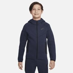 Why should parents have all the fun? We've updated this collection to match your parents' Tech Fleece so you can rock what they wear (or what they wish they had). Our premium, lightweight fleece–smooth both inside and out–gives you plenty of warmth without adding bulk. Bonus: It comes in a bunch of colors, so you can match your parents or stand out on your own! Nike Sportswear Tech Fleece, Kids Sportswear, Adidas Tracksuit, Nike Boy, Nike Tech Fleece, Nike Tech, Tech Fleece, Nike Kids, Active Hoodie