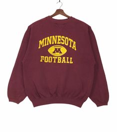 College Crewneck Sweatshirts, Nike Half Zip, Minnesota Twins Baseball, Vintage Minnesota, Usa Sweatshirt, College Shirts, Minnesota Twins, Vintage Hoodies, Half Zip Pullover