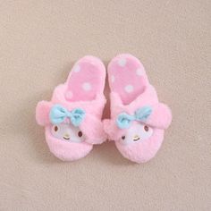 Color: Style 11, Shoe Size: 39 Kuromi Slippers, Winter Hello Kitty, Kawaii Slippers, Pompompurin My Melody, Kuromi Design, Kitty Stuff, Japanese Harajuku, Plush Slippers, Kitty Plush