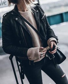 Moto Jacket Street Style, Black Leather Motorcycle Jacket, Bike Jacket, Joe Montana, Styles Ideas, Pullover Outfit, Leather Jacket Outfits, Faux Leather Moto Jacket, Motorcycle Style