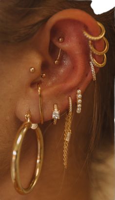 Gold Filled Hoops, Clear Stone, Body Types, Ear Cuff, Piercings, Gold Filled, Emerald, 18k Gold, Hoop Earrings