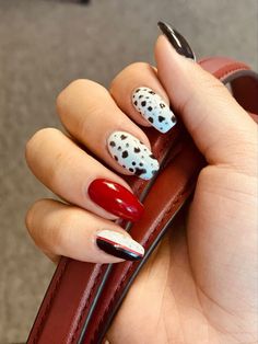 34 Disney Villains Nail Ideas - Lauren Erro Cruella Nails 101 Dalmatians, Cruela Nails, Dalmatian Nails Cruella Deville, Dalmation Nail Designs, Cruelly Deville Nails, Cruella Inspired Nails, Cruella Hair Inspiration, Cruella Nail Designs, Dalmatian Nail Art