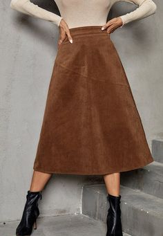 The EMES SHOP skirt is detailed with a gorgeous A-line silhouette. Features solid color. high waist. corduroy material. and mid-calf length. Pair it with a turtleneck and ankle boots for a chic look.MATERIAL:95% Polyester 5% ElastaneMEASUREMENTS: Product Length 30"-31.5"in 4-6-Small | Waist: 25"-26.5"in | Hips: 33.5"-35"in 6-8-Medium | Waist: 26.5"-28"in | Hips: 35"-36.5"in 8-10-Large | Waist: 28"-29.5"in | Hips: 36.5"-38"in 10-12-X-Large | Waist: 29.5"-31"in | Hips: 39.5"-41"in MEASUREMEN... Look Office, Houndstooth Skirt, Zipper Skirt, High Waist Skirt, Elegant Skirt, Suspender Dress, Corduroy Skirt, Casual Skirt, Types Of Skirts