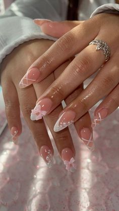 White Almond French Tip Nails With Design Pink, Almond Nails Designs With Bows, Nail Art Designs With Bow, Round Birthday Nails, Pink Almond Nails With Pearls, Short Pink Bow Nails, Nail Inspo Pink Almond, Bow And Flower Nails, Coquette Nails Ideas