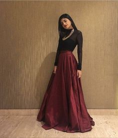 Punjabi Style Dresses, Simple Lehenga Skirt, Casual Lehenga Outfit, Long Skirt Ideas Indian, Traditional Lehengas For Women, Office Party Look Outfit Ideas, Lehangas For Girls Party Wear, Traditional Long Skirt And Top, Saree Lengha Style