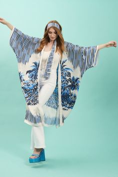 Upgrade your poolside cover up to this luxurious bamboo blend kimono with a striking design. Featuring flared sleeves and belt. Maxi Kimono, Cashmere Gloves, Suede Coat, Maxi Coat, Print Coat, Oversized Dress, Feather Dress, Animal Print Dresses, Cashmere Scarf