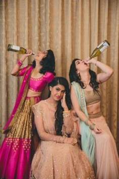 Elegant wedding in Delhi with unique details! Peach Lehenga, Sisters Photoshoot, Bridal Poses, Wedding Couple Poses Photography