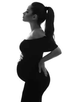 Bodycon Dress Maternity Shoot, Bodycon Maternity Dress Photoshoot, Maternity Black Dress Outfit, Dress Gender Reveal, Couple Maternity Poses, Gender Reveal Dress, Black Maternity Dress, Black Dress With Heels, Maternity Photography Poses Pregnancy Pics