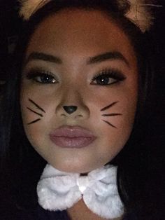 Rabbit Make Up Halloween, Cute Bunny Halloween Makeup, Simple Bunny Makeup Halloween, Simple Ideas For Halloween Costumes, Cat Make Up For Halloween Simple, Bunny Makeup Halloween Kids, Simple Halloween Cat Makeup, Black Bunny Halloween Makeup, Simple Cat Face Makeup