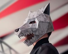 Make your own 3D wolf mask (or dog mask) with paper or cardboard at home in minutes thanks to our printable template for kids and adults. ⚡ If you purchase this product you will have instant access to the PDF file (with the easy-to-follow instructions and pattern) so you can print, assemble and customize the papercraft mask to your liking. 🎬 Tutorial video ➤ https://www.youtube.com/watch?v=G0iirEoXMv8 📐 Mask dimensions: 21,3 cm x 23,8 cm x 34,2 cm / 8.4'' x 9.4'' x 13.5''. 📌 PDF content: 13 p 3d Wolf Mask Template, Diy Wolf Mask, Template Papercraft, Papercraft Mask, Low Poly Mask, Mask Printable, Mascaras Halloween, Bear Mask, Wolf Costume