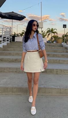 Skirt Outfit Summer, Outfit Elegantes, Classic Style Outfits, Casual Outfit Inspiration, Effortless Outfit, Old Money Outfits, Looks Street Style, 가을 패션, Elegant Outfit