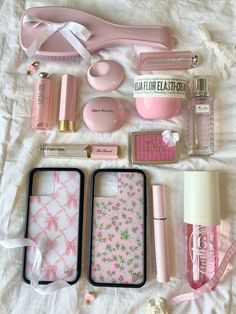 Pink Items, Tout Rose, Makeup Bag Essentials, Pretty Pink Princess, Pink Life, Pretty Skin Care, Pretty Skin