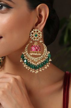 Emerald Mangtika, Red Kundan Chandbalis In Fusion Style, Red Fusion Style Chandbalis For Diwali, Fusion Style Kundan Chandbalis For Navratri, Fusion Style Kundan Chandbali Jhumkas, Kundan Chandbali Jhumkas In Fusion Style, Fusion Kundan Chandbali Jhumkas, Navratri Fusion Style Kundan Chandbalis, Fusion Style Chandbalis For Navratri With Kundan