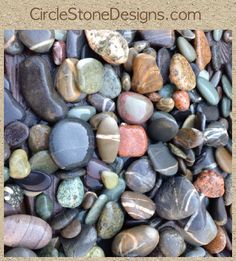 many different colored rocks and pebbles on the sand with text overlay that reads, stonestonedesigns com