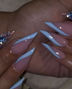 Graduation Nails Acrylic Stilleto, Braider Nails Set Long, Med Length Stilleto Nails, Coffin And Stilleto Nails Together, Trendy Long Almond Nails, Easy Stilleto Nail Designs, Spring Long Nails 2023, Medium Length Stilleto Acrylic Nails, Stiletto Nails Nude Color