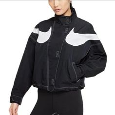 Nike Women’s Sportswear Swoosh Repel Woven Oversized Jacket Dd5584/Dr6132-010 Nike Fleece Outfit, Nike Sweater Women, Hoodie Jacket Women, Fleece Outfit, Nike Women Sweatshirt, Practice Outfits, Hooded Rain Jacket, Nike Fleece, Womens Windbreaker