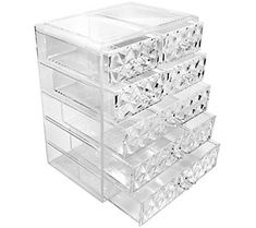 Keep your makeup collection neatly organized in one place with the help of this spacious, seven-drawer storage case. From Sorbus. Clear Drawers, Makeup Storage Case, Clear Makeup Organizer, Pattern Storage, Jewerly Organizer, How To Clean Gold, Makeup Case Organization, Vanity Counter, Presents Ideas