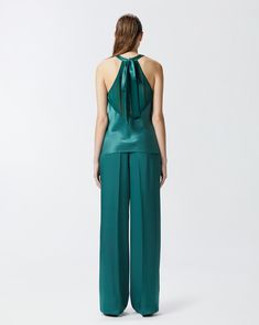 Sleeveless top in glossy satin fabric with bowknot tie fastening at the rear of the neck and light, semi-transparent-effect georgette insert on the back. Formal Shirt Dress, Top With Bow, Calf Length Skirts, Georgette Tops, Bottle Green, Mid Dresses, Mid Length Dresses, Semi Transparent, Sweaters Knitwear