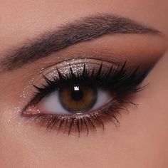 Серебряный смоки/Silver Smokey Eye Makeup Tutorial Жидкие тени @luxvisage_belarus Matt tint waterproof 104 Палетки @natashadenona… | Instagram