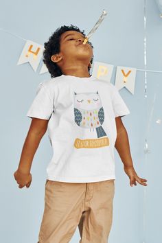 ✨This “It's OK to stutter” Scandinavian owl Gildan 5000B unisex youth white tshirt is a cute gift for your kiddo who stutters. It’s the perfect to support the Normalize Stuttering movement and to remind them that Team Stuttering will always have their back. A portion of the proceeds will go towards national stuttering association support groups - thank you for your support! 🌟🌟🌟🌟🌟🌟🌟🌟🌟🌟🌟🌟🌟🌟🌟🌟🌟🌟🌟🌟🌟🌟🌟🌟🌟🌟 ✨Kids will love this custom youth short sleeve tee. This lightweight s White Cartoon Print T-shirt For Gifts, White T-shirt With Cartoon Print For Gift, White School T-shirt With Character Print, White T-shirt With Character Print For School, White Character Print T-shirt For School, Playful White T-shirt With Funny Text, White Funny Print T-shirt For School, White T-shirt With Funny Text For School, Owl Kids