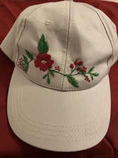 Cute Women Hat embroidered with a Mexican flower design. This comfortable and cute hat will complement your outfit to go out or to exercise. Hand embroidered, unique design, each embroidery design is  made only once. Mexican Flower Design, Exercise Hand, Mexican Flowers, Cute Hat, Women Hat, Cute Hats, Cute Woman, Go Out, Flower Design