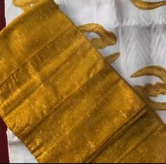 Designer Gold Dupatta For Festivals, African Wedding Dresses, Kumasi Ghana, Wedding Gown Accessories, African Wedding Dress, Kente Cloth, African Wedding, African Culture, Buy Dress