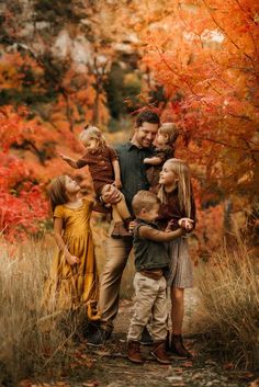 #FallFamilyPhotoshoot #FallFamilyVibes #AutumnFamilyPhotos #FallFamilySession #FamilyPhotoshootIdeas #AutumnFamilyPortraits #FallPhotoSession #FamilyFallPhotos #FallPhotography #CozyFamilyPhotos Fall Family Photography Ideas, Fall Photo Shoot Ideas Family Pictures, Dark Academia Family Photo, Family Photo Fall Ideas, Pumpkin Family Photoshoot, Fall Themed Family Photo Shoot, Family Fall Portraits, Thanksgiving Family Photoshoot, Large Family Fall Photoshoot