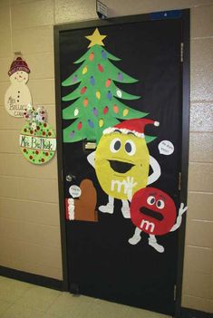 an image of a door decorated with christmas decorations and a cartoon character on the front