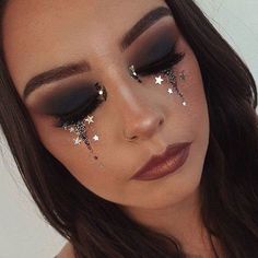 Coachella Make-up, 80s Makeup Trends, Fantasy Make-up, Coachella Makeup, Halloweenský Makeup, Halloween Make-up Looks, 80s Makeup, Rave Makeup, Halloween Makeup Scary