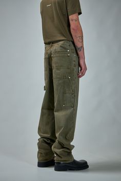 Givenchy Carpenter Pants in Denim – LABELS Lacoste Streetwear, Khaki Jeans Outfit, Minimal Streetwear, Comme Des Garcons Converse