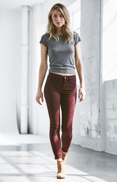 Burgundy Pants Outfit, Superenge Jeans, Maroon Pants, Burgundy Pants, Burgundy Jeans, Ladies Dress Design, Fall Winter Outfits