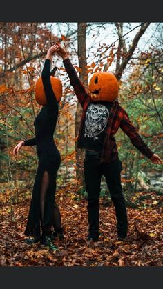 ;#fashion,#style,#outfitinspiration,#beauty Halloween Photoshoot Props, Pumpkin Head Photo Shoot Couple, Pumpkin Head Couples Photoshoot, Spooky Family Photos, Couples Halloween Photos, Halloween Photoshoot Ideas Couples, Couple Halloween Poses, Spooky Photoshoot Ideas Couples Outdoor