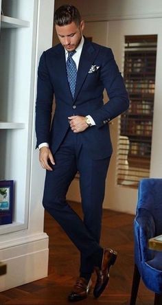 Men Suits Blue, Costum Elegant, A Man In A Suit, Man In A Suit, Blue Suit Wedding, Lawyer Outfit, Suits Men Business, Wedding Suits Groom