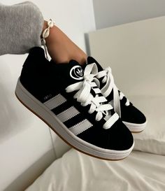 Cute Casual Shoes, Adidas Campus 00s, Guys Clothing Styles, Adidas Campus, Sneaker Slippers, Shoe Inspo