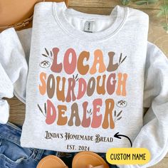 Breadmaking Sweatshirt, Funny Baking Tee, Homemaker Gift for Homeschool Mom, Funny Homesteading Shirt, Sourdough Baker Sourdough Shirt Mama ---------------------- 🛍️ How to Order Your Perfect T-Shirt 🌟 Welcome to our shop! We're thrilled you're here to customize your ideal T-shirt. To make your shopping experience seamless, follow these simple steps: 1️⃣ Explore All the Details: Take a close look at all the photos to ensure you know exactly what you're getting. 2️⃣ Size Matters: Use the conven Sourdough Shirt, Homemaker Gifts, Funny Baking, Baking Humor, Bread Making, Mom Funny, Size Matters, Business Thank You, Homeschool Mom