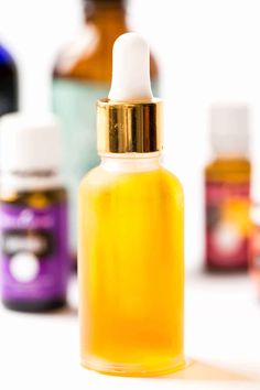 DIY Everyday Facial Serum made from jojoba oil, rosehip seed oil and my favorite essential oils! Skin Envy Recipe, Carrot Seed Oil Face Serum, Everyday Oil, Facial Serum Diy, Oil Cleansing, Face Oils, Homemade Facials