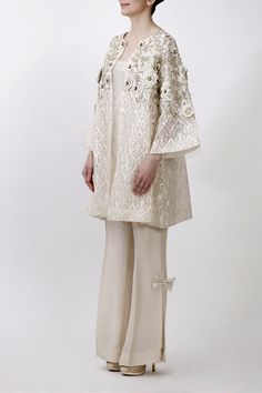 Mumu Mandarin Chic White Embroidered Set, Glamorous Spring Festive Sets, Chic Embroidered Festive Sets, Elegant Floral Embroidered Outerwear For Spring, Long Sleeve Sets With Pearl Embroidery For Evening, Elegant Floral Embellished Sets For Spring, Pearl Embroidered Evening Sets, Elegant Fitted Set With Flare, Elegant Wide-leg Sets For Spring