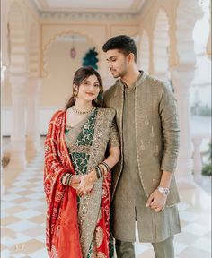 Maharashtrian bride
navari saree
bride and groom
outfit
sakarpuda
wedding vibes
shadi vibes Bride And Groom Outfit, Indian Bridal Hairstyles, Indian Embroidery, Bride And Groom Photos, Indian Outfit, Indian Bride, Indian Jewelry, Indian Fashion, Wedding Photos