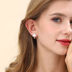 These clip-on crystal earrings were meant to be seen. They add a luxurious touch to any outfit and can be worn time and time again. Gold-Tone Plated Product Code: DE1150K Collection: Elizabeth Type: Clip On Material: Base Alloy & Crystal Dimensions: Pendant Dimensions: Style: Classic & Geometric Includes: Luxury Gold Crystal Clip-on Earrings, Luxury Crystal Clip-on Earrings, Luxury Classic Gold Plated Clip-on Earrings, Luxury Gold-tone Gold-plated Clip-on Earrings, Luxury Gold-tone Clip-on Earrings, High Street Shops, Soft Towels, Perfume Spray, Keep Jewelry