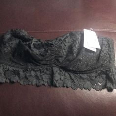 Auden Unlined Lace Strapless Bandeau Bra Nwt Sz M From A Smoke Free Home Bra Friendly Lace Bandeau Tube Top, Elegant Lace Bandeau Bra, Black Padded Bandeau Bra, Lace Tube Top With Built-in Bra For Summer, Bra-friendly Lace Bandeau Tube Top, Lace Bandeau Bra, White Bandeau, Black Bandeau, Lace Bandeau