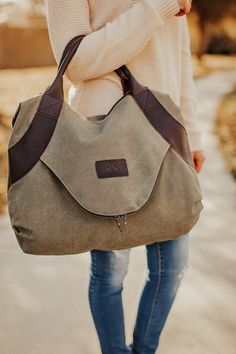 kinsley canvas bag – modern+chic Versatile Canvas Bag With Zipper Pocket, Canvas Weekender Shoulder Bag With Adjustable Strap, Canvas Shoulder Weekender Bag With Pockets, Large Capacity Canvas Hobo Satchel Bag, Versatile Canvas Satchel, Casual Satchel Weekender Bag With Pockets, Everyday Satchel Weekender Bag With Pockets, Canvas Hobo Bag With Zipper Closure And Double Handle, Large Canvas Shoulder Travel Bag